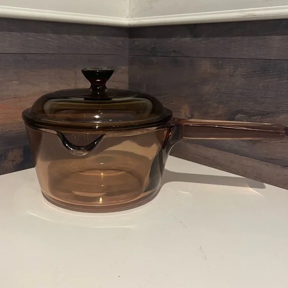 Vintage Visions Corning Ware Amber 1L Saucepan With Spout Pyrex Lid - Picture 7 of 8